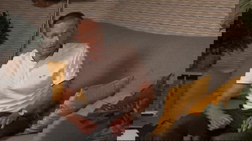 Secret Lives S27E89 - Episode 4699