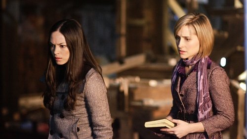 Smallville S7E14 - Traveler