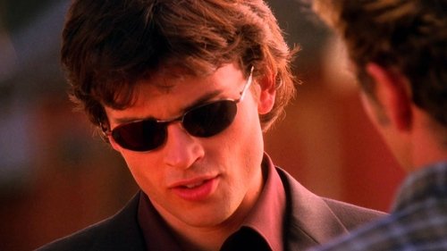 Smallville S2E4 - Red