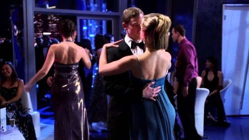 Smallville S7E17 - Sleeper