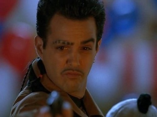 Law & Order S1E18 - The Secret Sharers