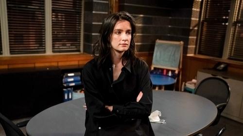 Law & Order: Special Victims Unit S22E15 - What Can Happen in the Dark