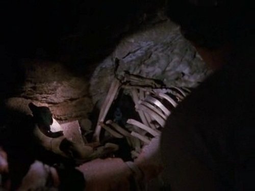 Law & Order S2E7 - In Memory Of